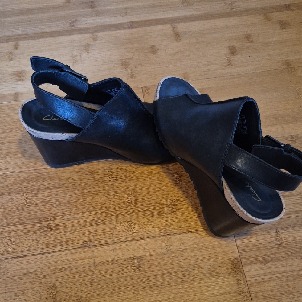 Clarks Women's Black Wedge Sandals